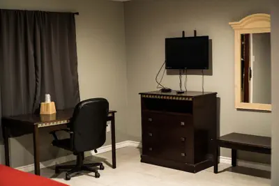 Photo 4 - Modern Motel