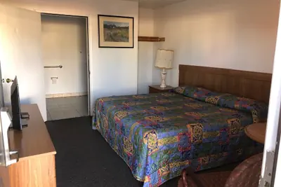 Photo 4 - First State Inn
