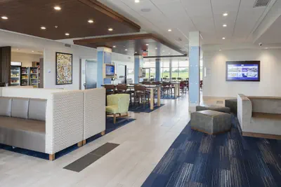 Photo 4 - Holiday Inn Express & Suites Bourbonnais East - Bradley by IHG