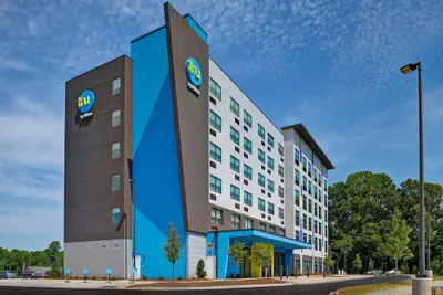 Photo 2 - Tru by Hilton Mooresville