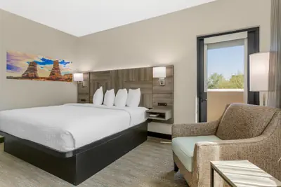 Photo 2 - Best Western Plus Executive Residency Phoenix North Happy Valley