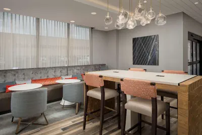 Photo 3 - Hampton Inn Boston Logan Airport Chelsea