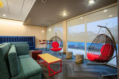 Photo 5 - Tru by Hilton Ocean City Bayside