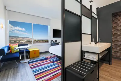 Photo 5 - Aloft by Marriott Reno-Tahoe International Airport