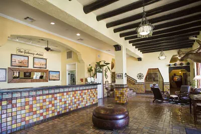 Photo 3 - Hotel El Capitan