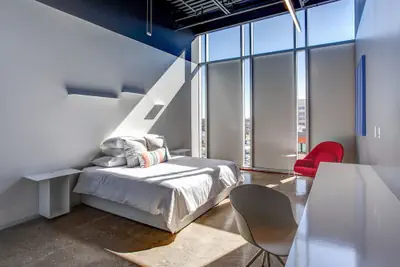 Photo 2 - Hotel Revel