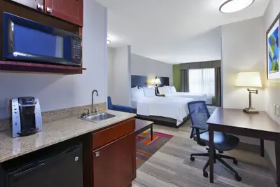 Photo 4 - Holiday Inn Express Hotel & Suites Niles by IHG