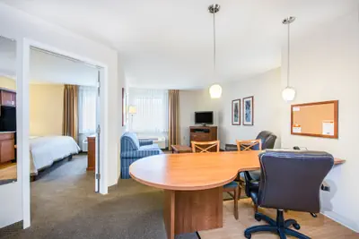 Photo 4 - Candlewood Suites Pittsburgh Cranberry by IHG