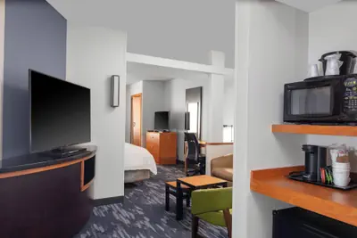 Photo 4 - Fairfield Inn & Suites by Marriott Wichita Downtown