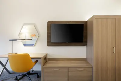Photo 5 - Holiday Inn Express Newton by IHG