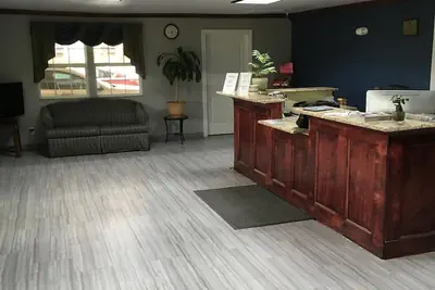 Photo 2 - Americas Best Value Inn Pauls Valley