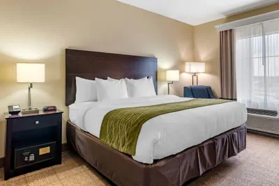 Photo 2 - Comfort Inn & Suites Scott-West Lafayette