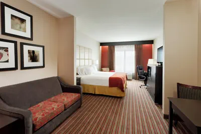 Photo 5 - Holiday Inn Express Hotel & Suites York NE - Market by IHG