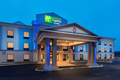 Photo 2 - Holiday Inn Express Hotel & Suites York NE - Market by IHG