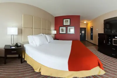 Photo 4 - Holiday Inn Express Hotel & Suites York NE - Market by IHG