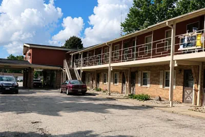 Photo 2 - Valued Stay Sun Prairie