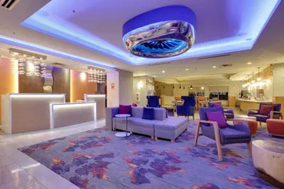 Photo 5 - La Quinta Inn & Suites by Wyndham Dallas Love Field