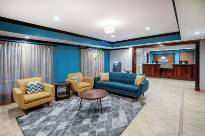 Photo 5 - Days Inn by Wyndham Baton Rouge/I-10