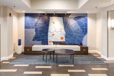 Photo 3 - Holiday Inn Express & Suites Huntsville Airport by IHG