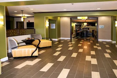 Photo 5 - Holiday Inn Express & Suites Huntsville Airport by IHG