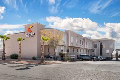 Photo 2 - Comfort Inn & Suites El Paso I-10 Airport Area