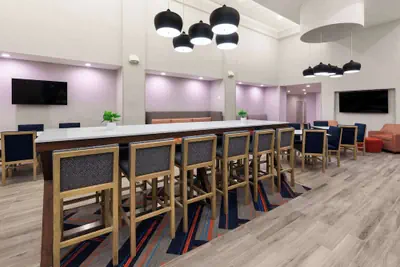 Photo 4 - Hampton Inn & Suites Saginaw