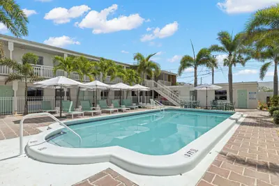 Photo 2 - Hotel Cabana Clearwater Beach