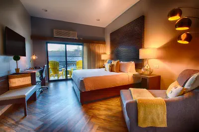 Photo 5 - The Tavern Hotel