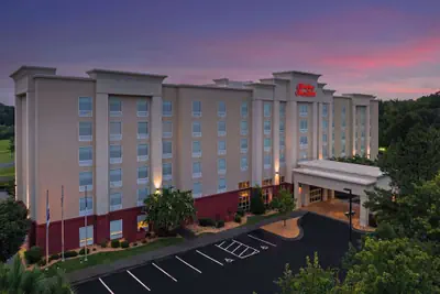 Photo 2 - Hampton Inn & Suites Durham/North I-85