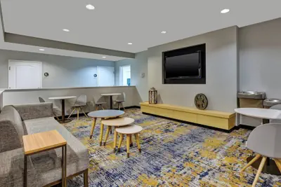 Photo 5 - TownePlace Suites by Marriott Nashville Airport