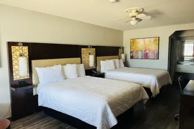 Photo 3 - The Executive Inn & Suites