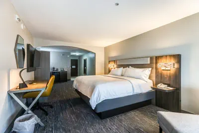 Photo 4 - Holiday Inn Express Salinas by IHG