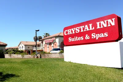 Photo 2 - Crystal Inn Suites & Spas