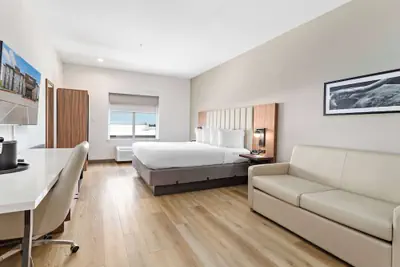 Photo 2 - Hawthorn Extended Stay by Wyndham Port Arthur