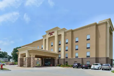 Photo 2 - Hampton Inn Ottumwa