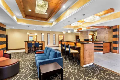 Photo 5 - Comfort Suites at Katy Mills