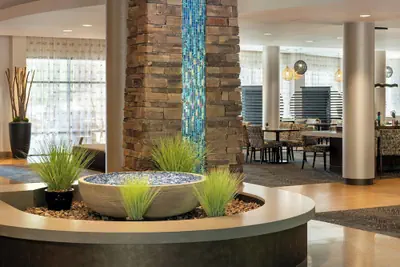 Photo 4 - Courtyard Scottsdale Salt River