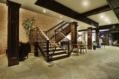 Photo 4 - The Remington Suite Hotel and Spa