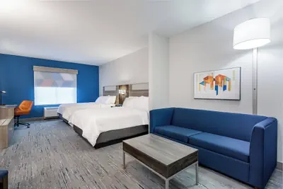 Photo 5 - Holiday Inn Express and Suites Columbus Edinburgh by IHG