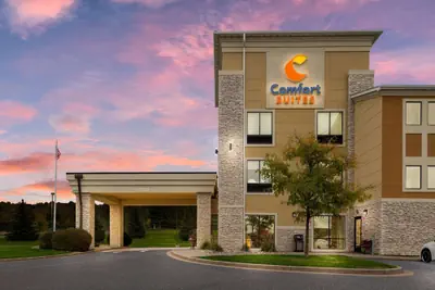Photo 2 - Comfort Suites Hudson I-94
