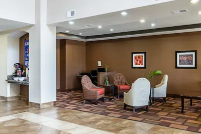 Photo 5 - Comfort Inn & Suites Lawrence - University Area