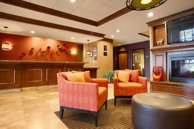 Photo 4 - Best Western Plus Carousel Inn & Suites