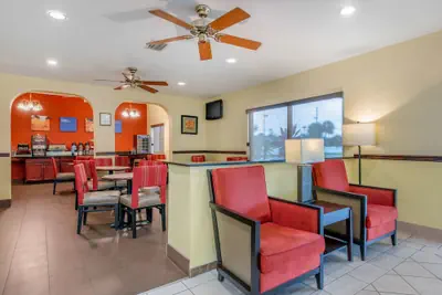 Photo 3 - Comfort Inn Kissimmee-Lake Buena Vista South
