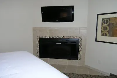 Photo 5 - Holiday Inn Express & Suites Belle Vernon by IHG