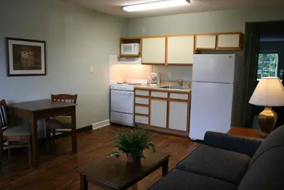 Photo 2 - Affordable Suites of America