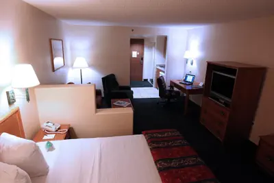 Photo 5 - Gateway Studio Suites