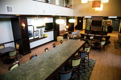 Photo 5 - Hampton Inn & Suites Sharon