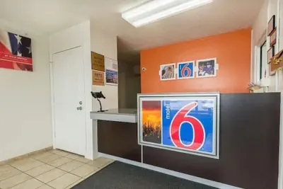 Photo 4 - Motel 6 Troy, OH