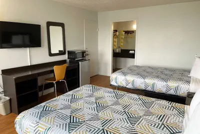 Photo 5 - Motel 6 Troy, OH