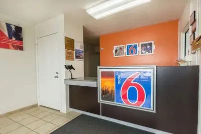 Photo 3 - Motel 6 Troy, OH